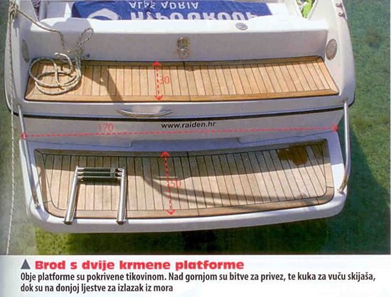 Brod s dvije krmene platforme